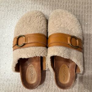 See by Chloe Cozy slides with Buckle